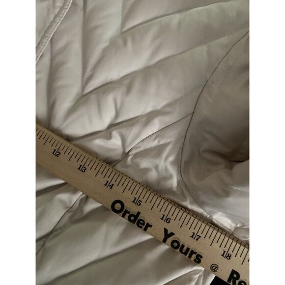 Women’s Nine West Long White Hooded Down Filled Coat Size small - Picture 6 of 12